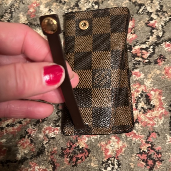Louis Vuitton Brown Key Holder - Picture 4 of 15